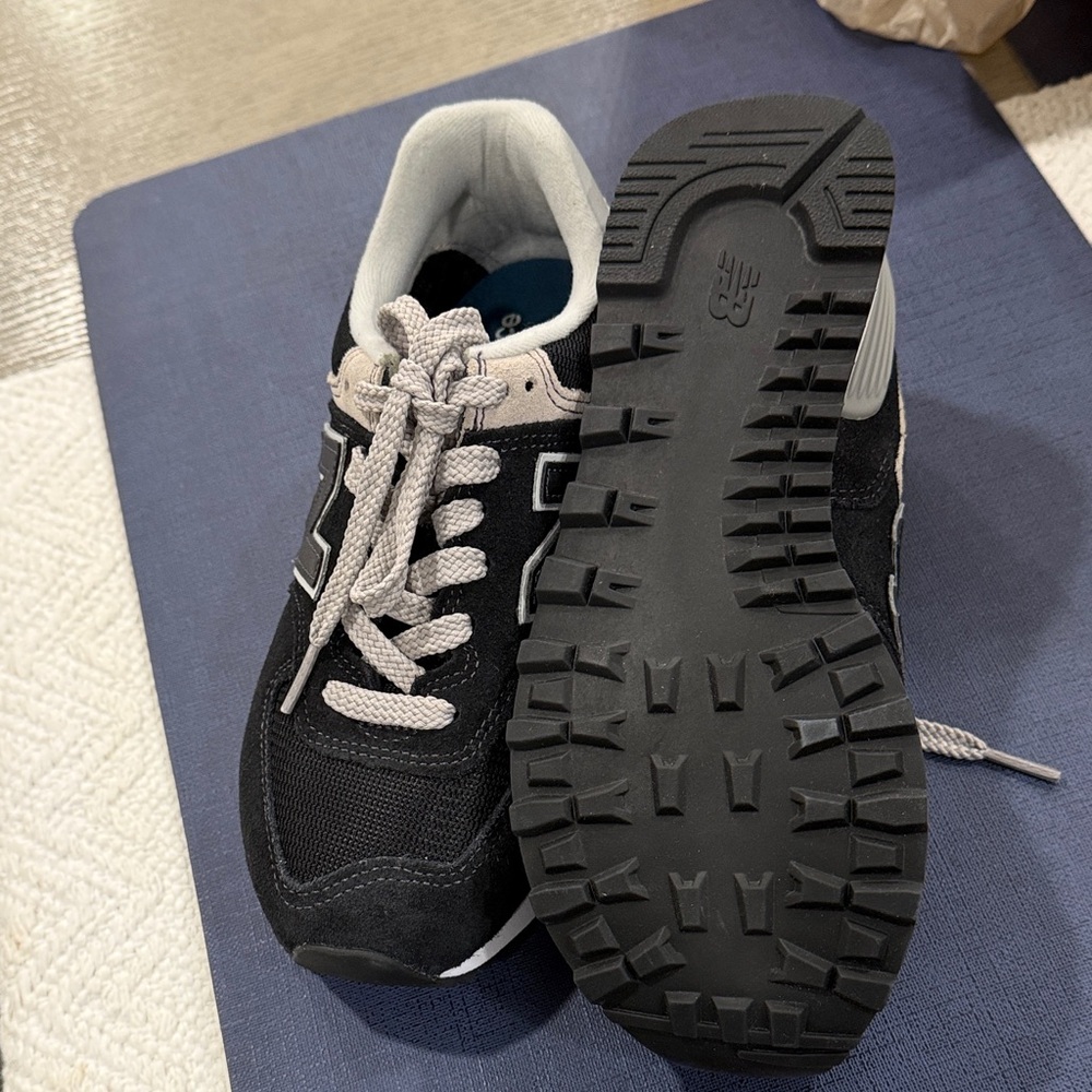 New Balance Black and Gray Lace-Up Sneakers - Picture 3 of 4